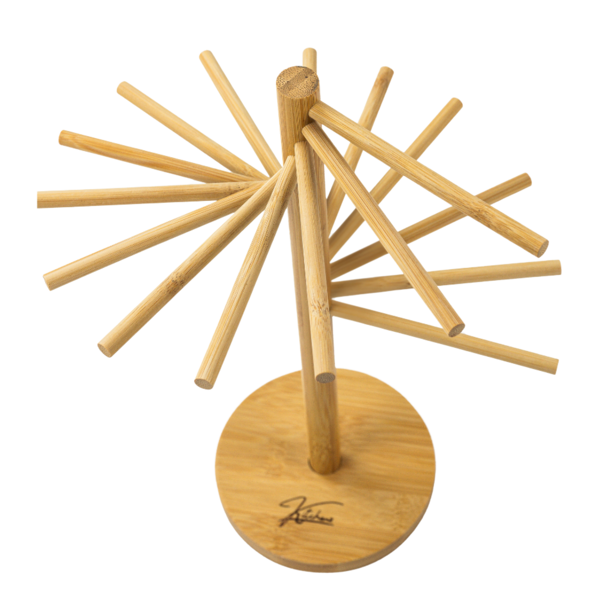 Een groot rond houten pastarek van Kitchenz met 16 uitschuifbare stokjes voor het drogen van grote hoeveelheden verse pasta. Keywords: rond pastarek, Kitchenz pastadroger, 16 stokjes droogrek, XL pasta rek, houten keukenaccessoires, verse pasta maken set.